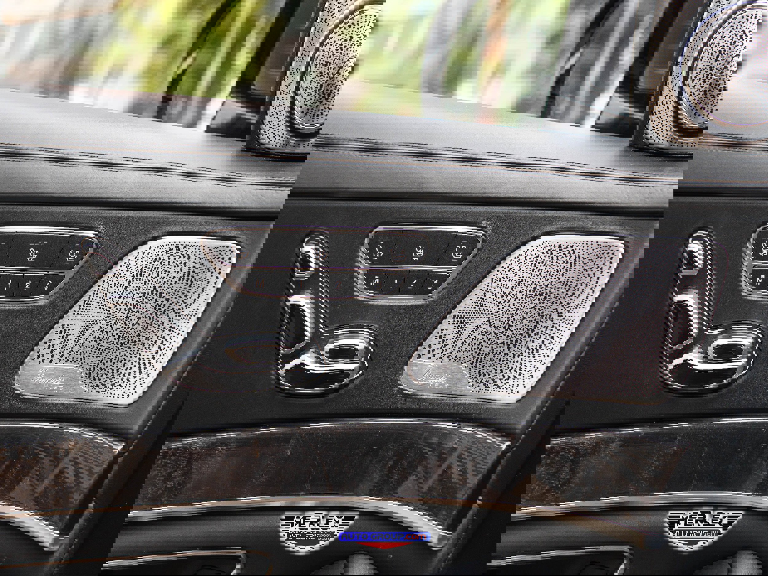 Used 2019 Mercedes-Benz S 560 4MATIC Sedan w/ Premium Package image 45