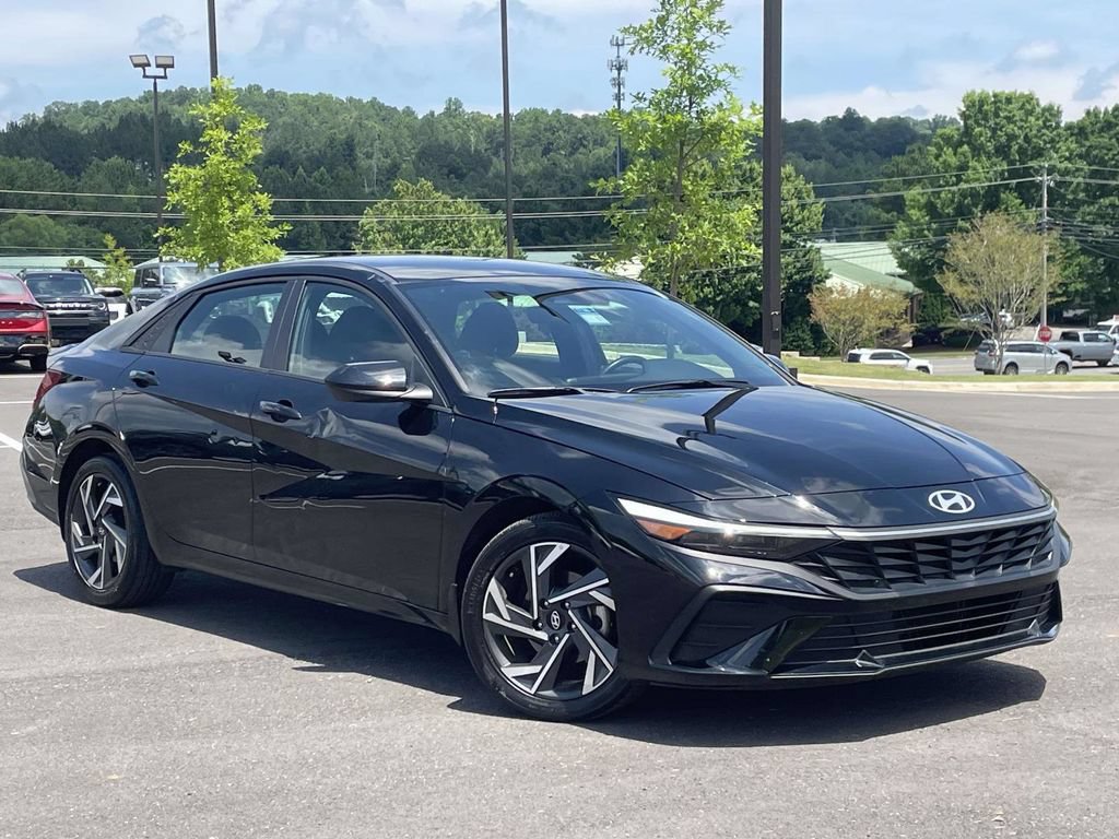 Used 2025 Hyundai Elantra Sport
