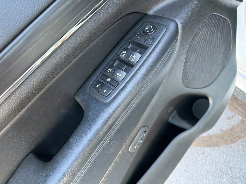 Used 2020 Jeep Grand Cherokee Limited X image 13