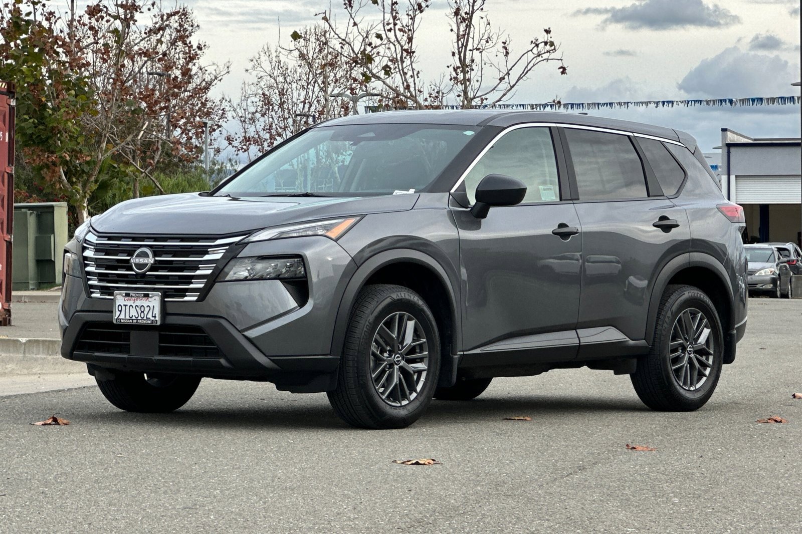 Certified 2025 Nissan Rogue S image 8