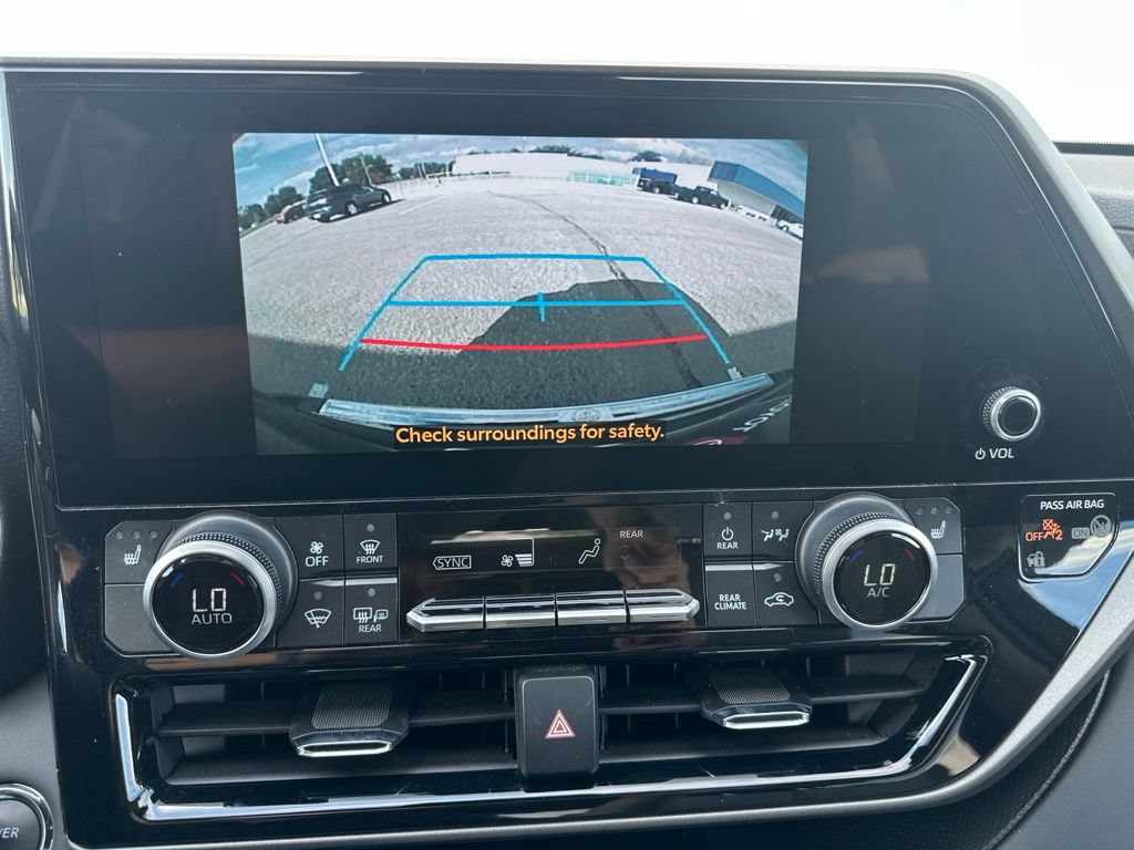 Used 2023 Toyota Highlander Bronze Edition AWD/4WD image 48