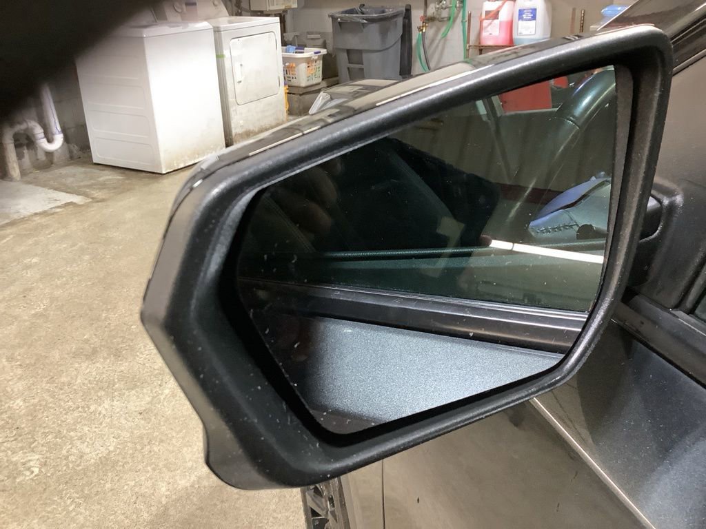 Used 2021 GMC Terrain SLE w/ Driver Convenience Package image 16