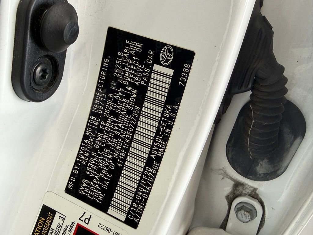 Used 2014 Toyota Camry SE FWD image 35