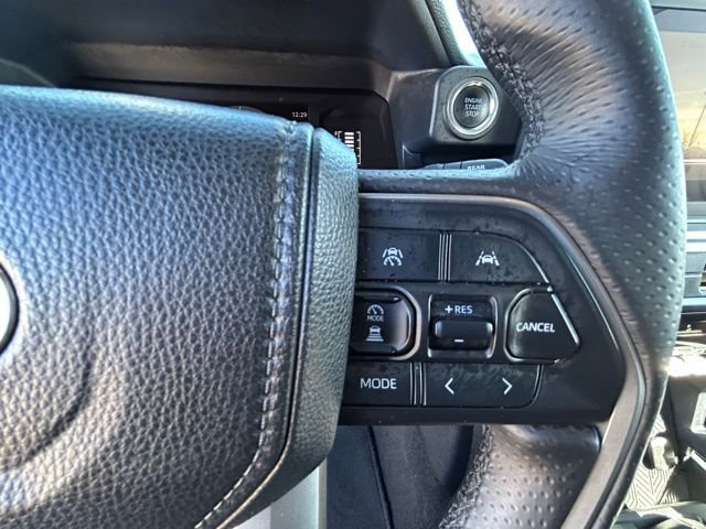 Used 2025 Toyota 4Runner SR5 image 12