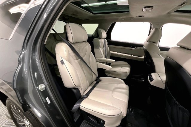 Used 2023 Hyundai Palisade Calligraphy w/ Cargo Package FWD image 26