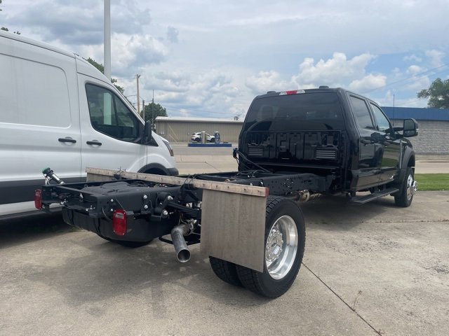 New 2025 Ford F550 4x4 Crew Cab Super Duty w/ XLT Value Package image 11