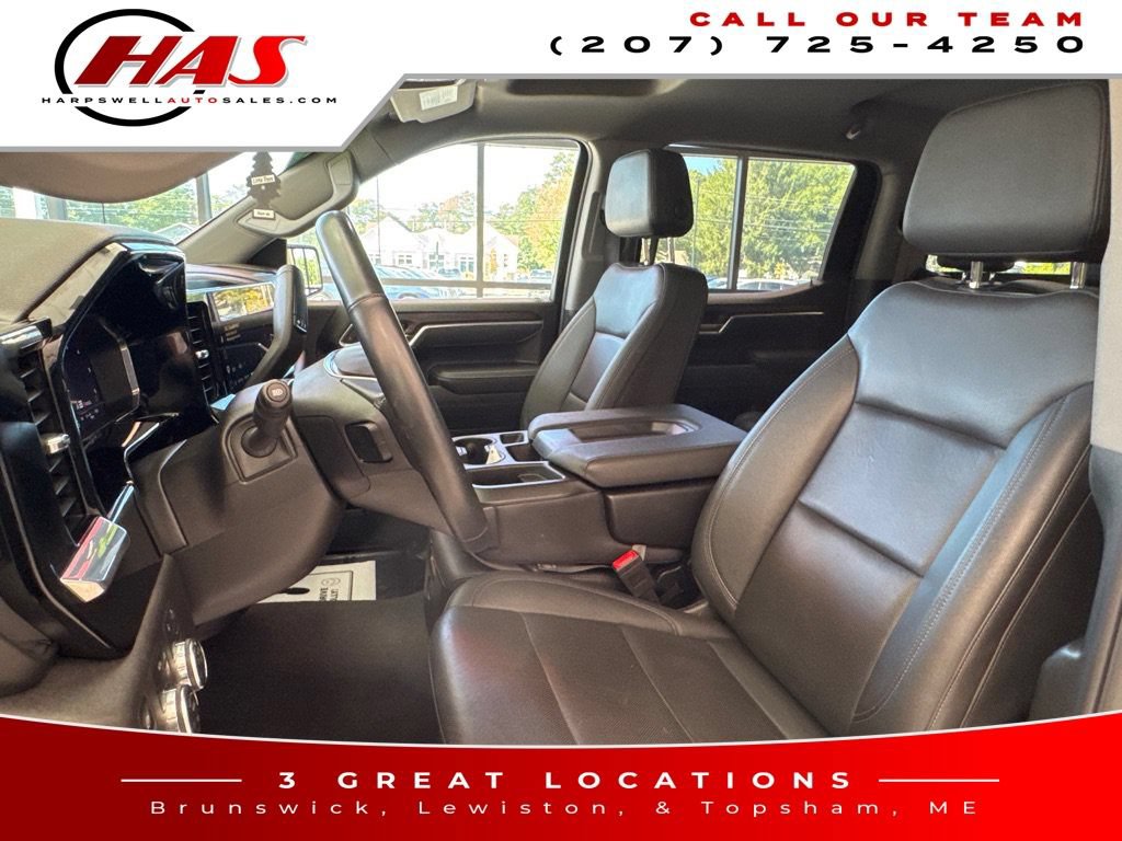 Used 2025 GMC Sierra 1500 SLT AWD/4WD image 13