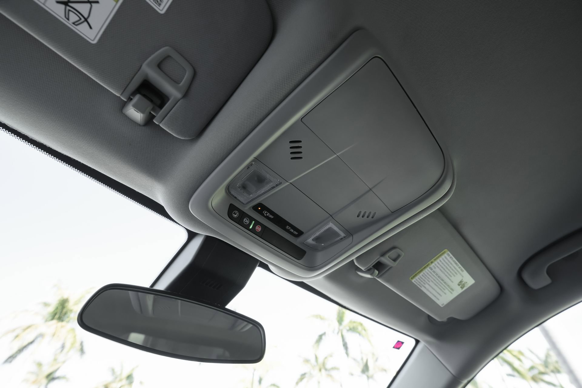 Used 2023 Chevrolet Equinox LS w/ LS Convenience Package image 19