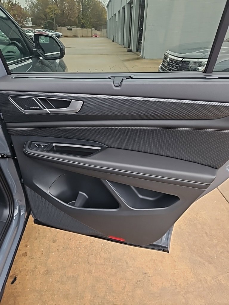 New 2026 Volkswagen Atlas Cross Sport SEL Premium R-Line image 15