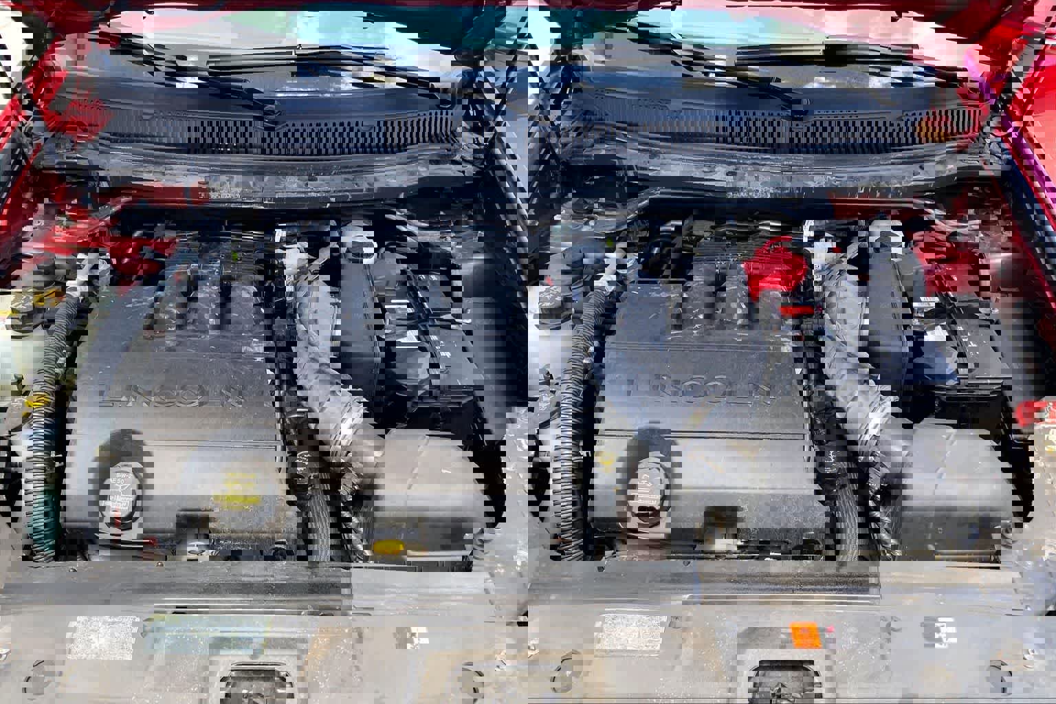 Used 2010 Lincoln MKT 2WD image 10