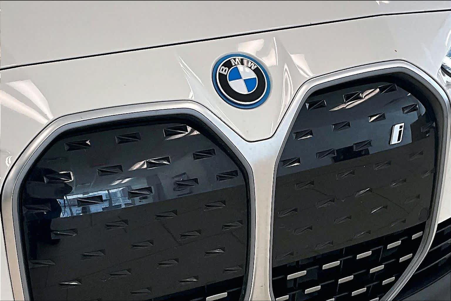 Used 2023 BMW i4 eDrive35 RWD image 28