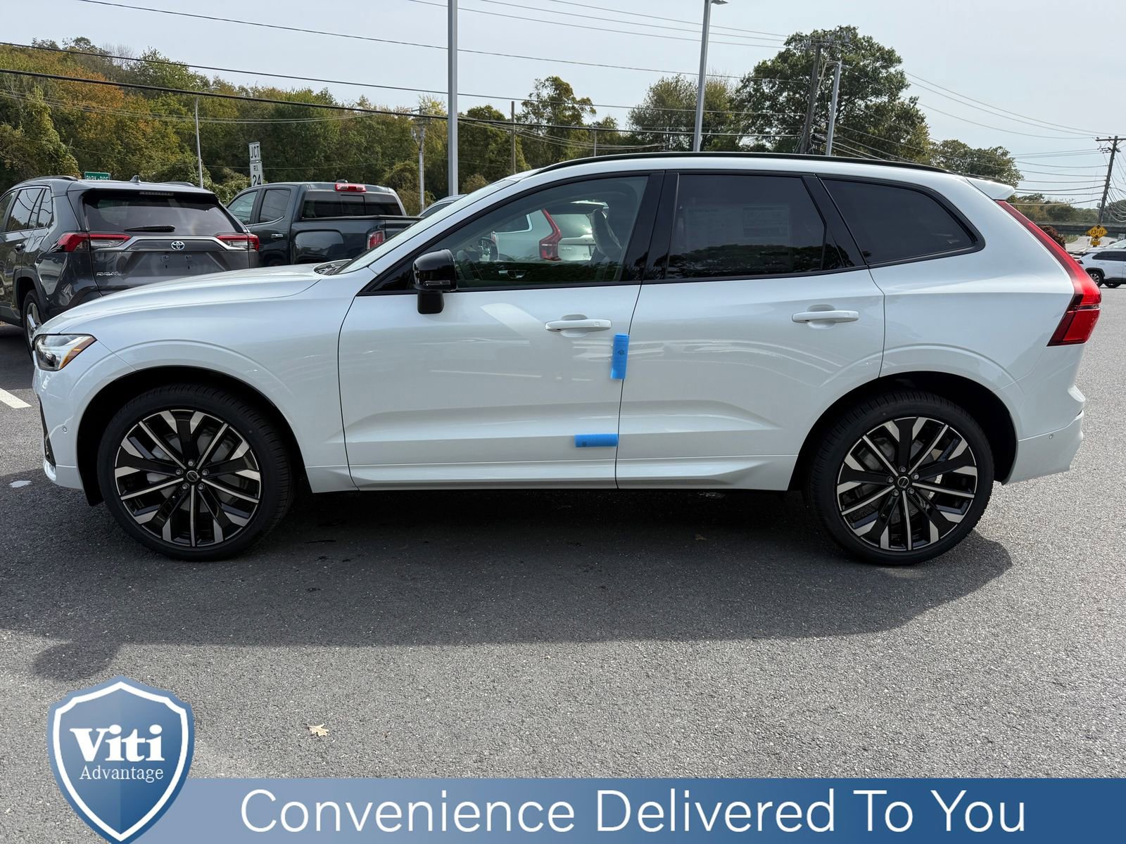 New 2026 Volvo XC60 B5 Ultra w/ Protection Package Premier image 5