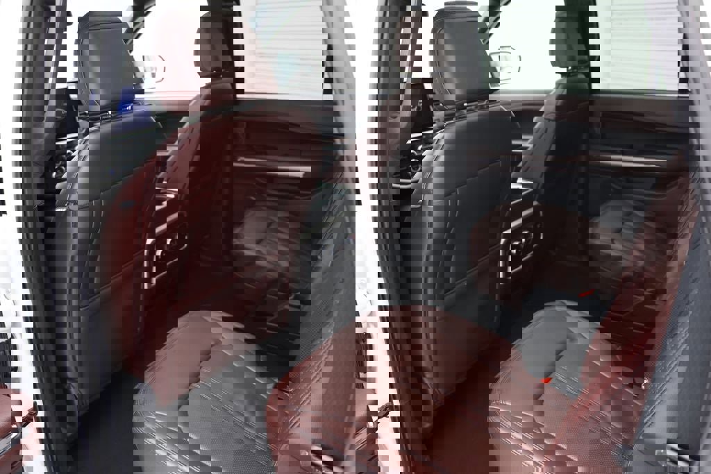 Used 2024 Ford Expedition Max Limited image 11