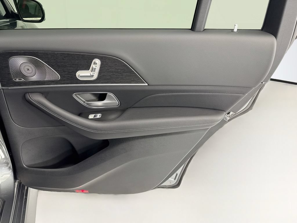 New 2026 Mercedes-Benz GLS 450 4MATIC image 26