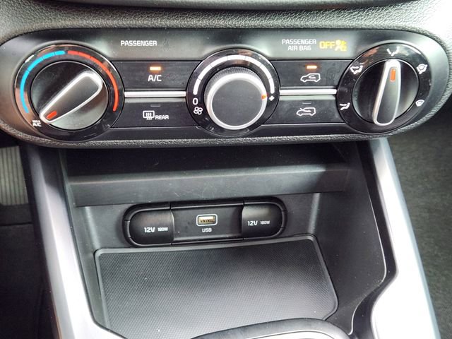 Certified 2025 Kia Soul LX FWD image 19