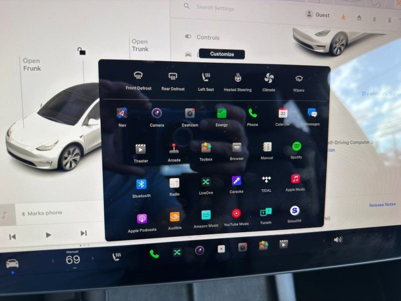 Used 2021 Tesla Model Y Long Range image 17