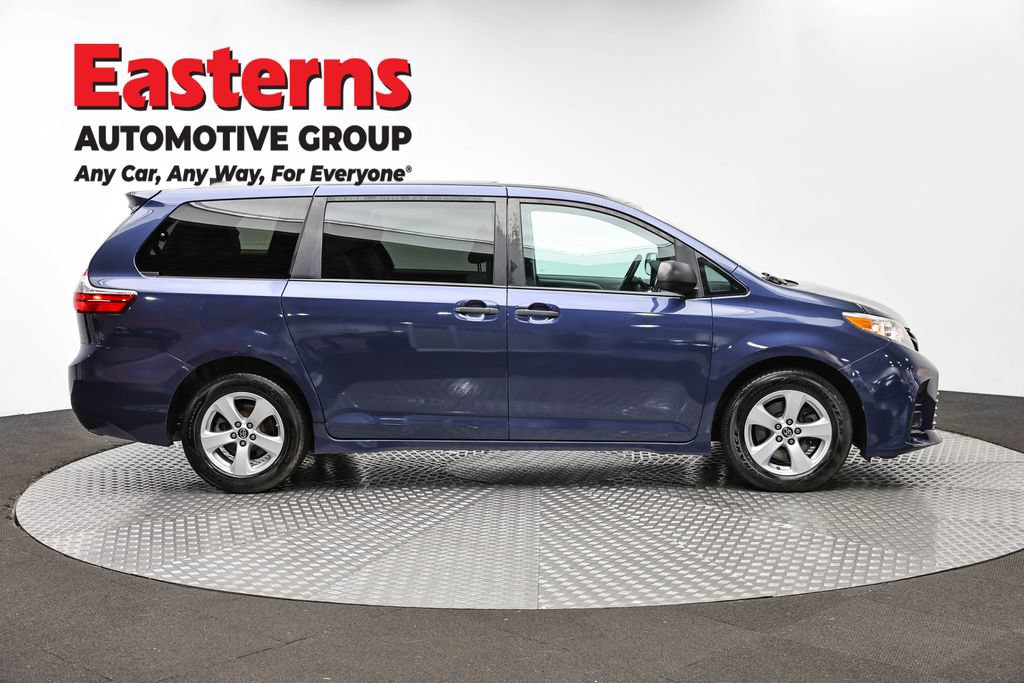 Used 2020 Toyota Sienna L FWD image 4