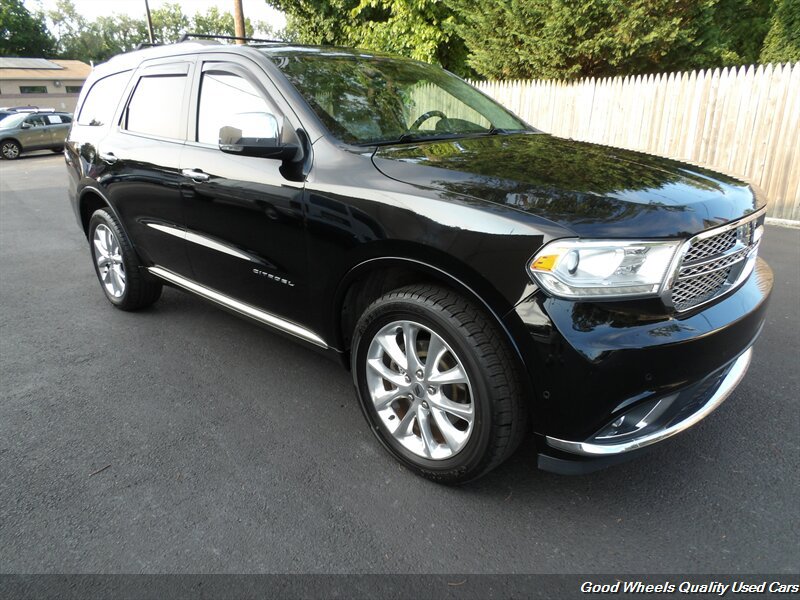 Used 2019 Dodge Durango Citadel w/ Technology Group AWD/4WD image 3