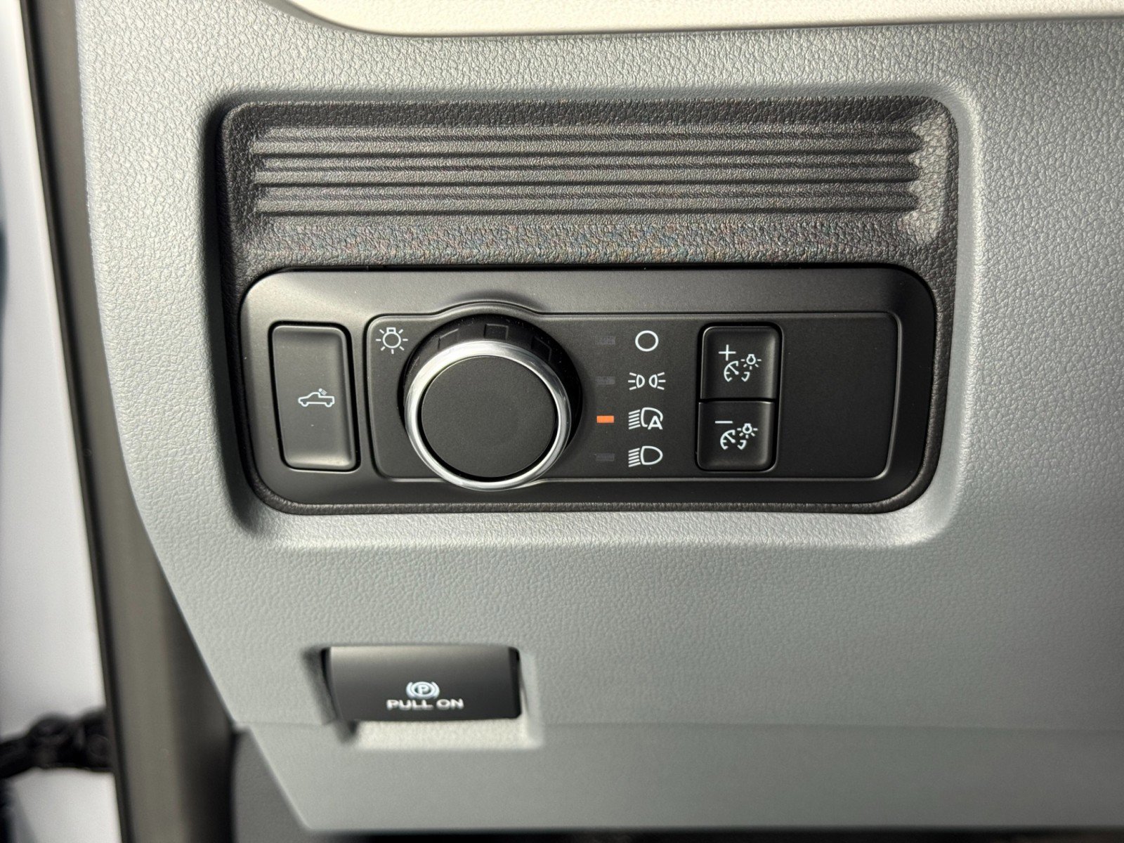 Used 2025 Ford F350 XL w/ XL Driver Assist Package image 15