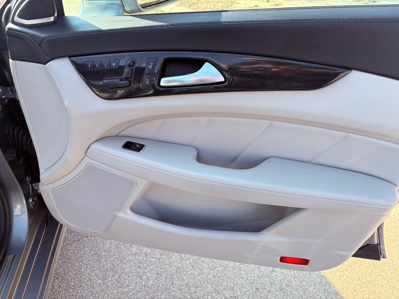 Used 2012 Mercedes-Benz CLS 550 image 31