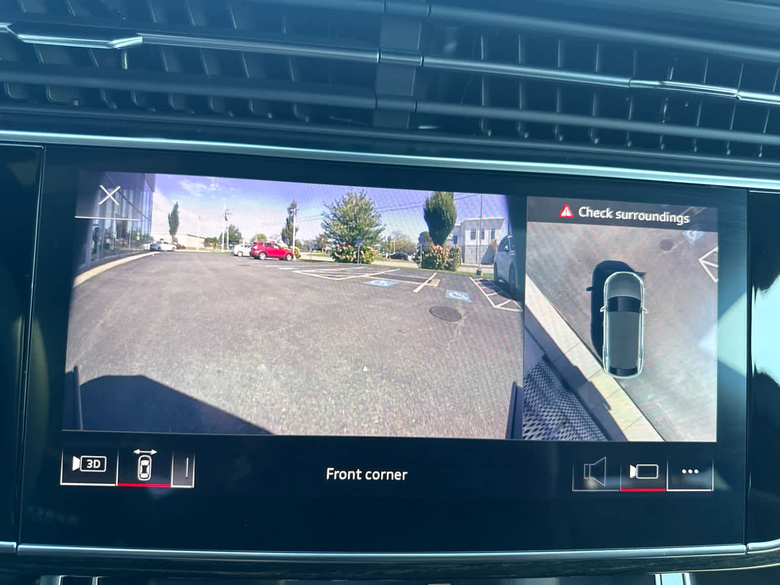 Certified 2025 Audi Q8 Premium w/ Black Optic Package image 22