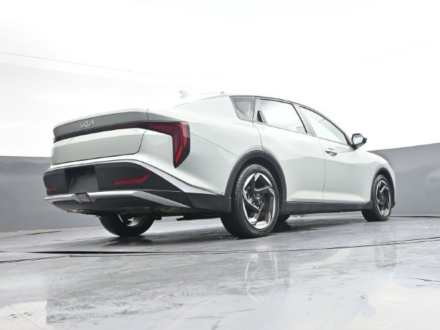 Used 2025 Kia K4 EX FWD image 33