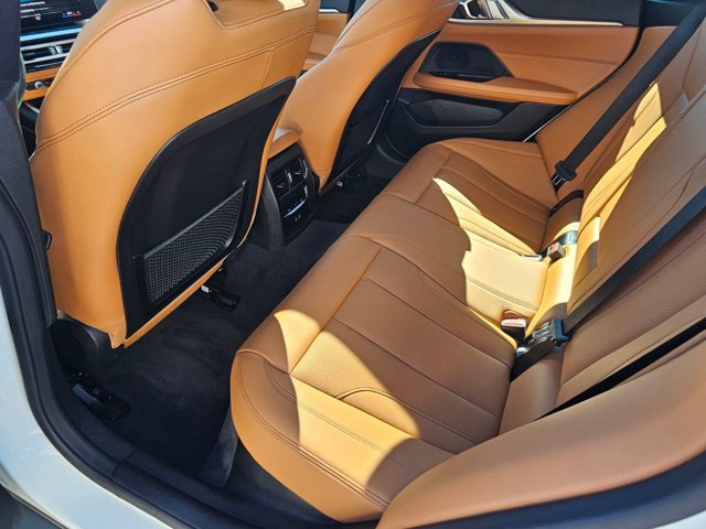 Used 2023 BMW i4 eDrive35 w/ Premium Package image 19