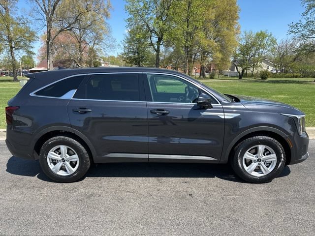 New 2026 Kia Sorento LX FWD image 30