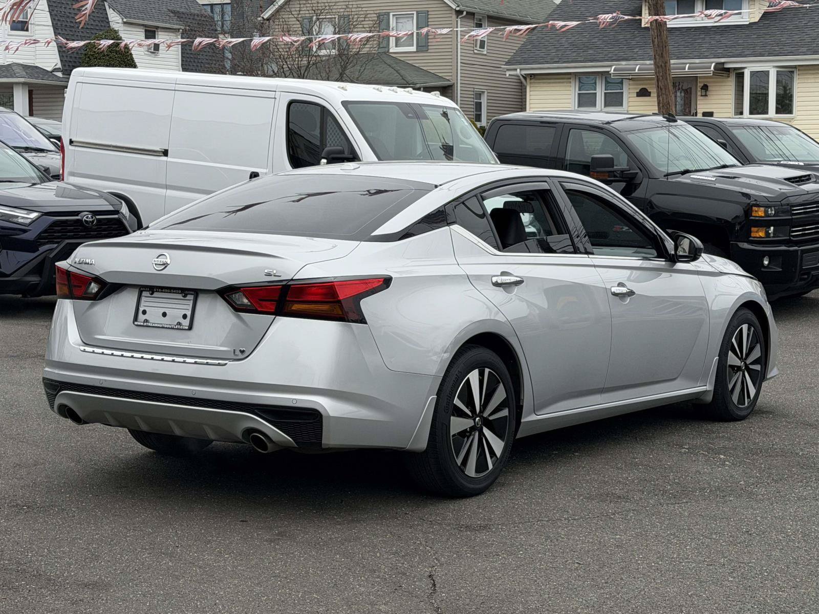 Used 2022 Nissan Altima 2.5 SL FWD image 8