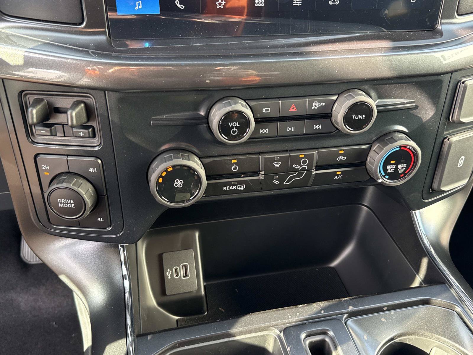 New 2026 Ford F150 STX w/ Equipment Group 200A AWD/4WD image 16