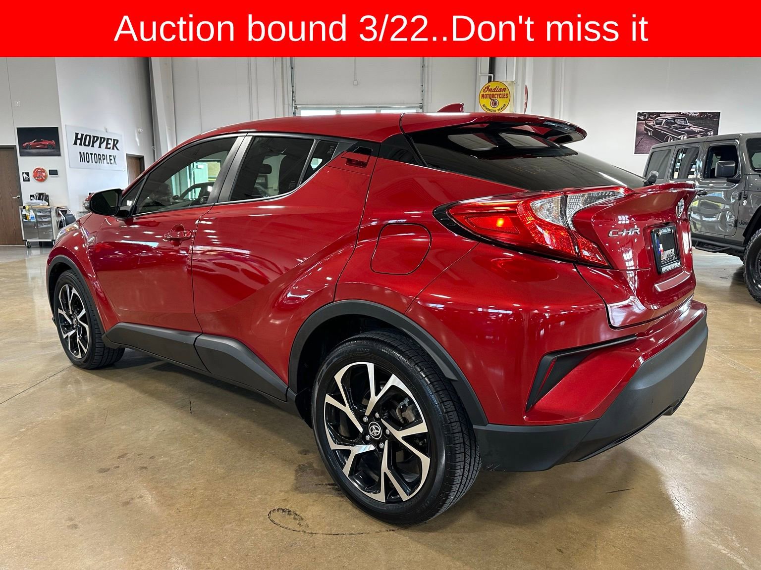 Used 2020 Toyota C-HR XLE image 5