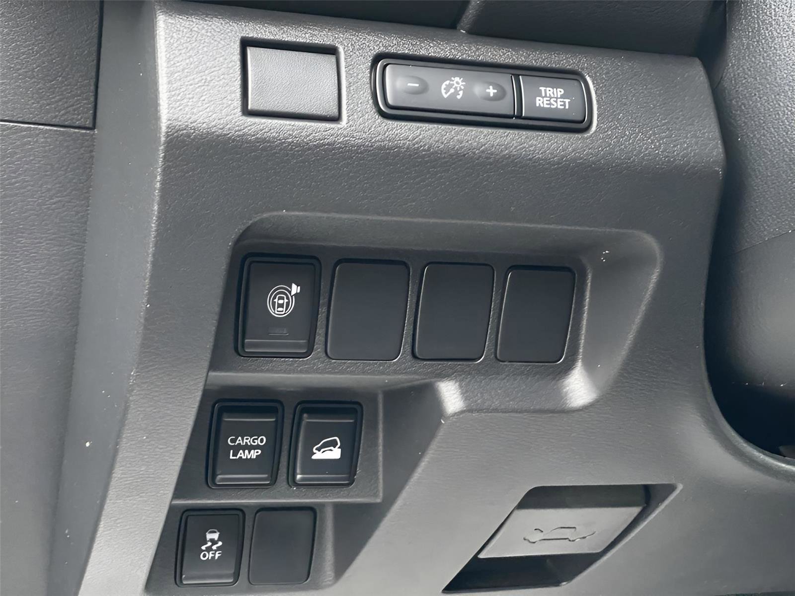 Used 2023 Nissan Frontier SV w/ Technology Package image 26