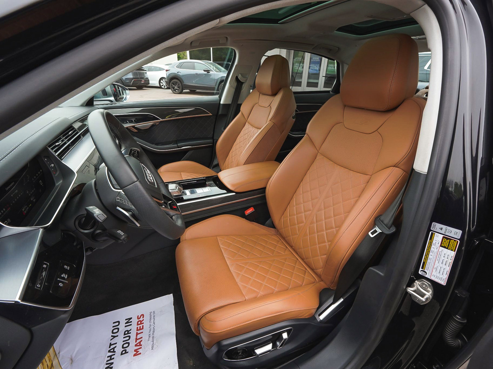 Used 2023 Audi S8 w/ S8 Comfort Plus Package AWD/4WD image 33
