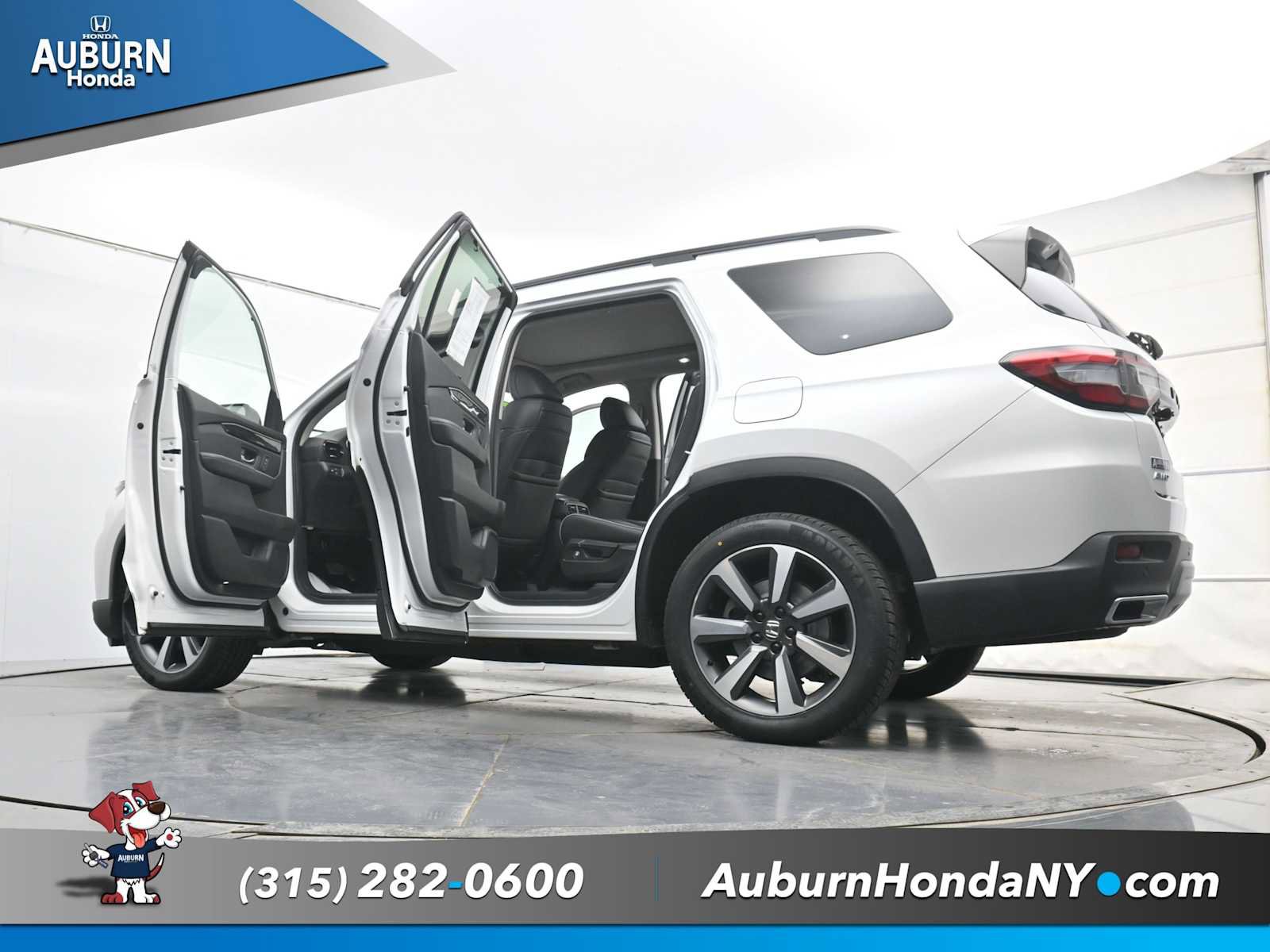 Used 2023 Honda Pilot Elite image 35