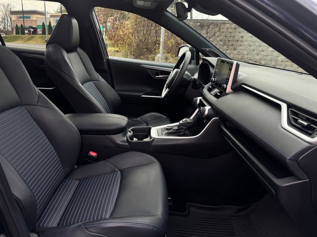 Used 2020 Toyota RAV4 XSE image 21