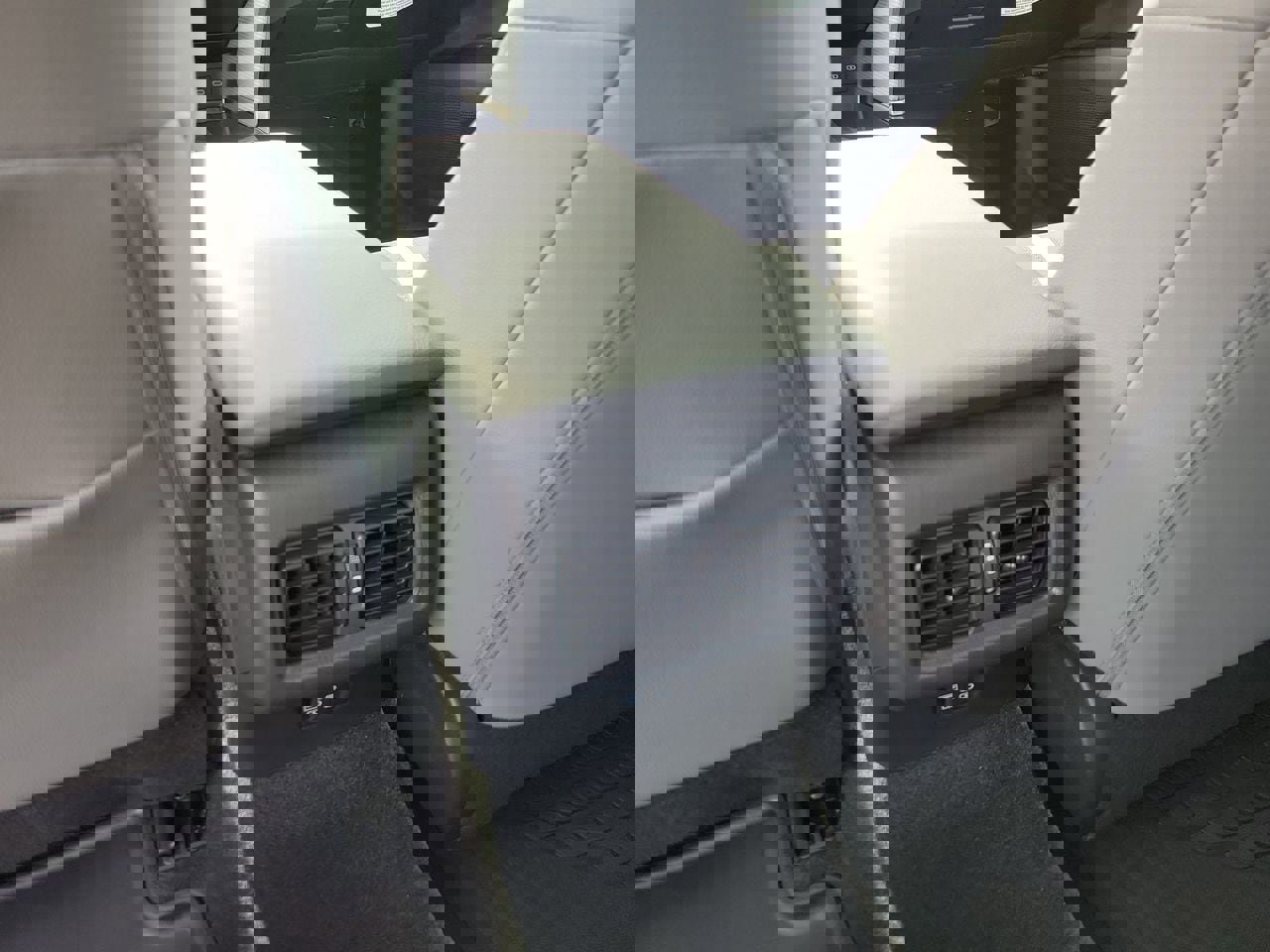 Used 2026 Toyota Camry SE FWD image 12