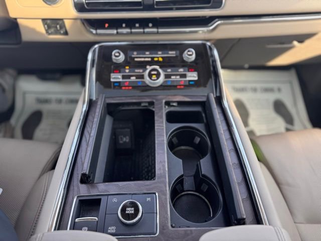 Used 2022 Lincoln Navigator L Reserve AWD/4WD image 17