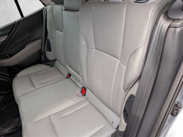 Used 2025 Subaru Outback Limited AWD/4WD image 17