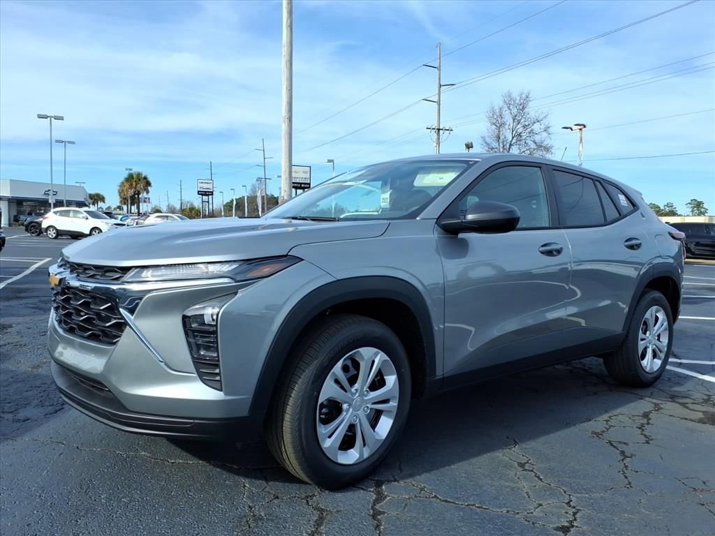 New 2026 Chevrolet Trax LS w/ Driver Confidence Package image 8