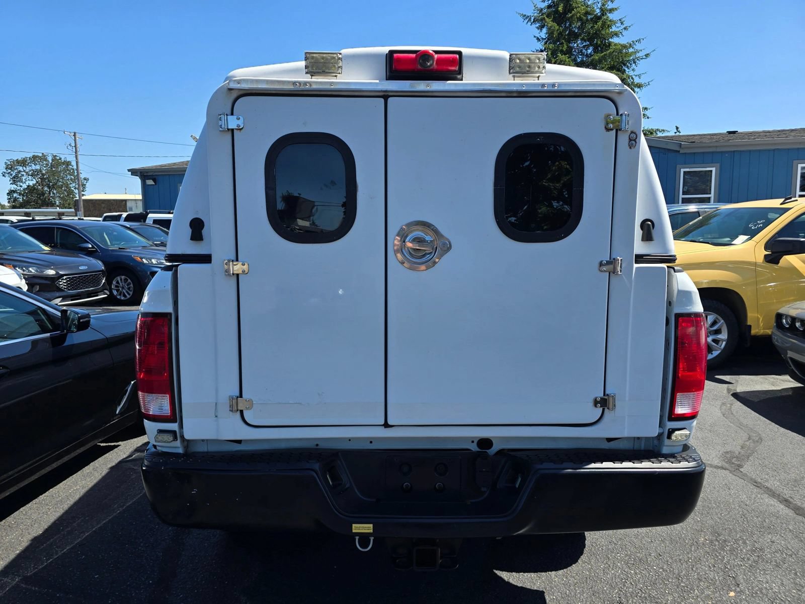 Used 2018 RAM 2500 Tradesman w/ Power & Remote Entry Group AWD/4WD image 3