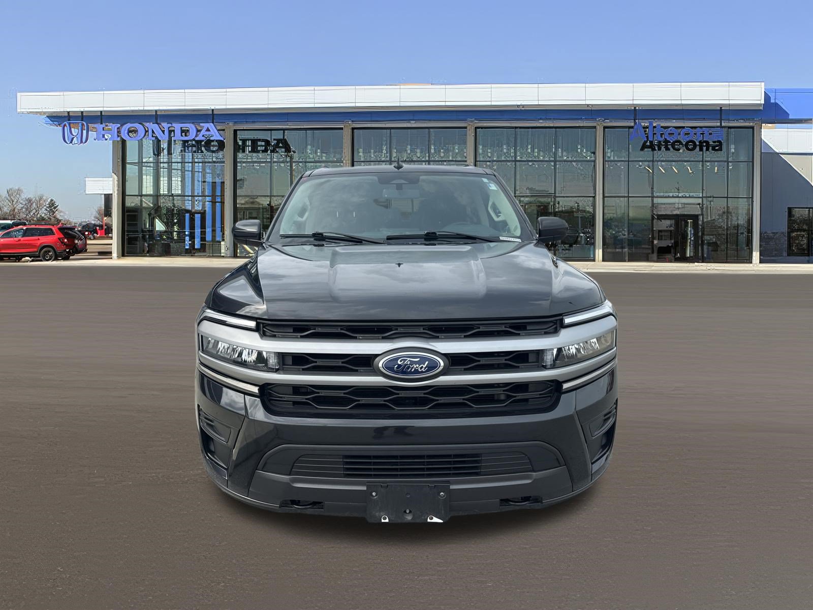 Used 2023 Ford Expedition XLT AWD/4WD image 7