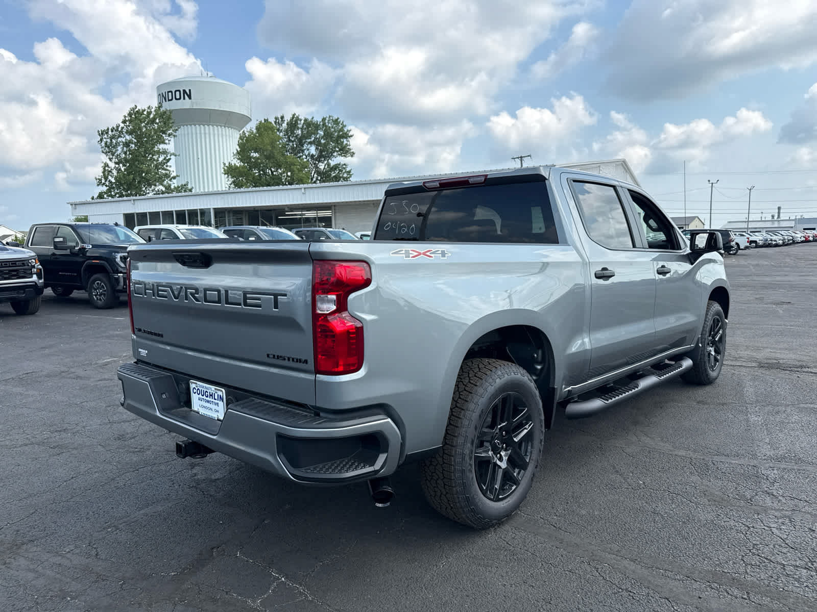 New 2026 Chevrolet Silverado 1500 Custom w/ Turbomax Blackout Package AWD/4WD image 5