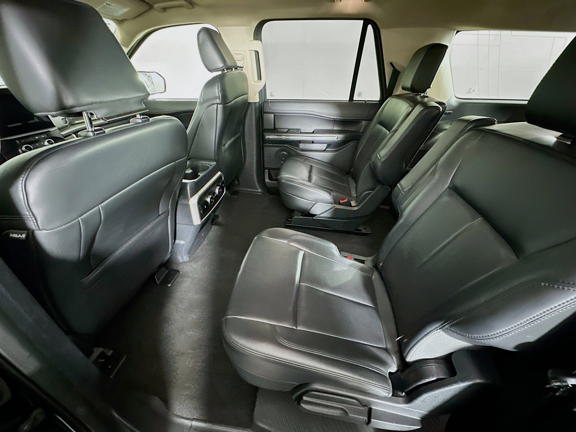 Used 2024 Ford Expedition Max XLT image 28