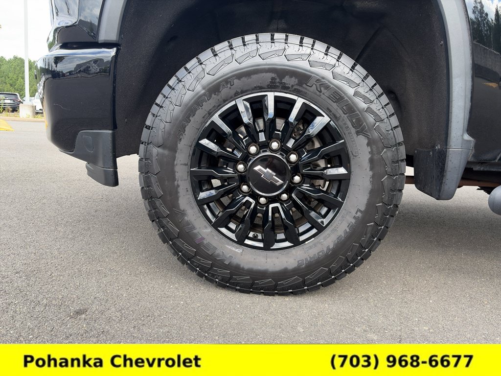 Used 2021 Chevrolet Silverado 2500 LTZ w/ LTZ Plus Package AWD/4WD image 25