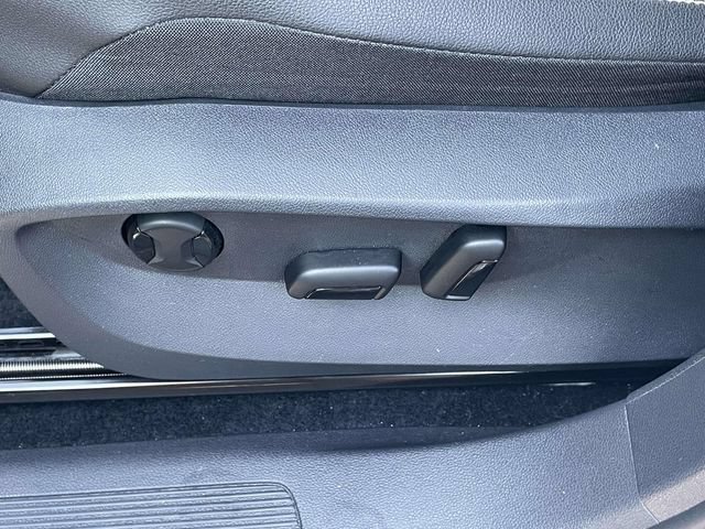 Used 2022 Volkswagen Tiguan SE FWD image 15