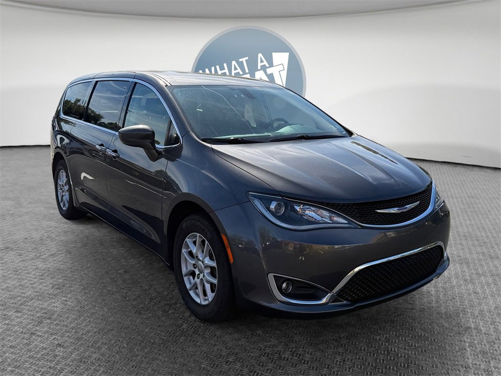 Used 2020 Chrysler Pacifica Touring w/ Cold Weather Group