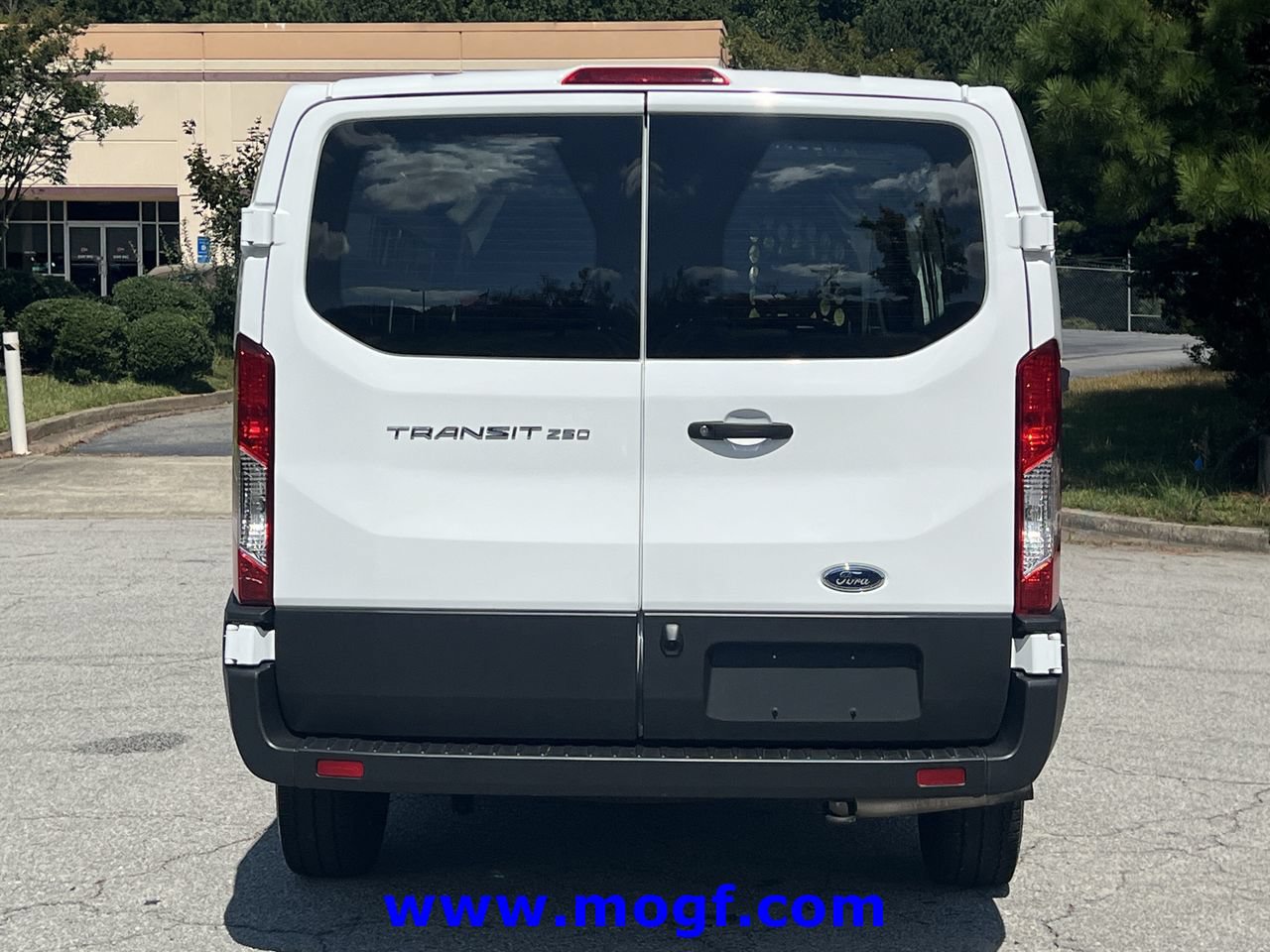 Used 2025 Ford Transit 250 Low Roof w/ Exterior Upgrade Package RWD image 23
