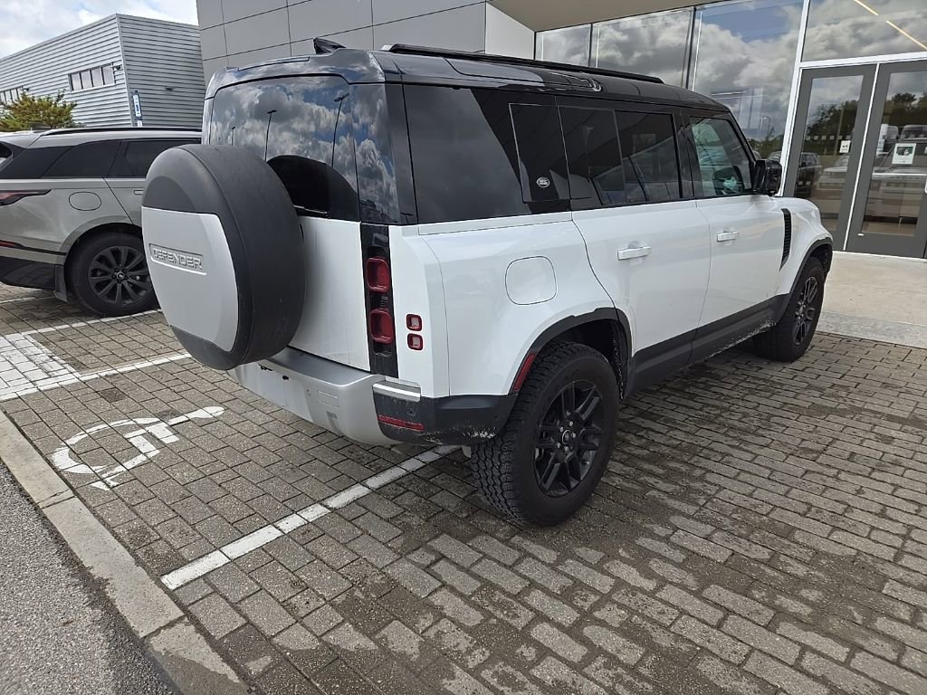 Used 2024 Land Rover Defender 110 S AWD/4WD image 5