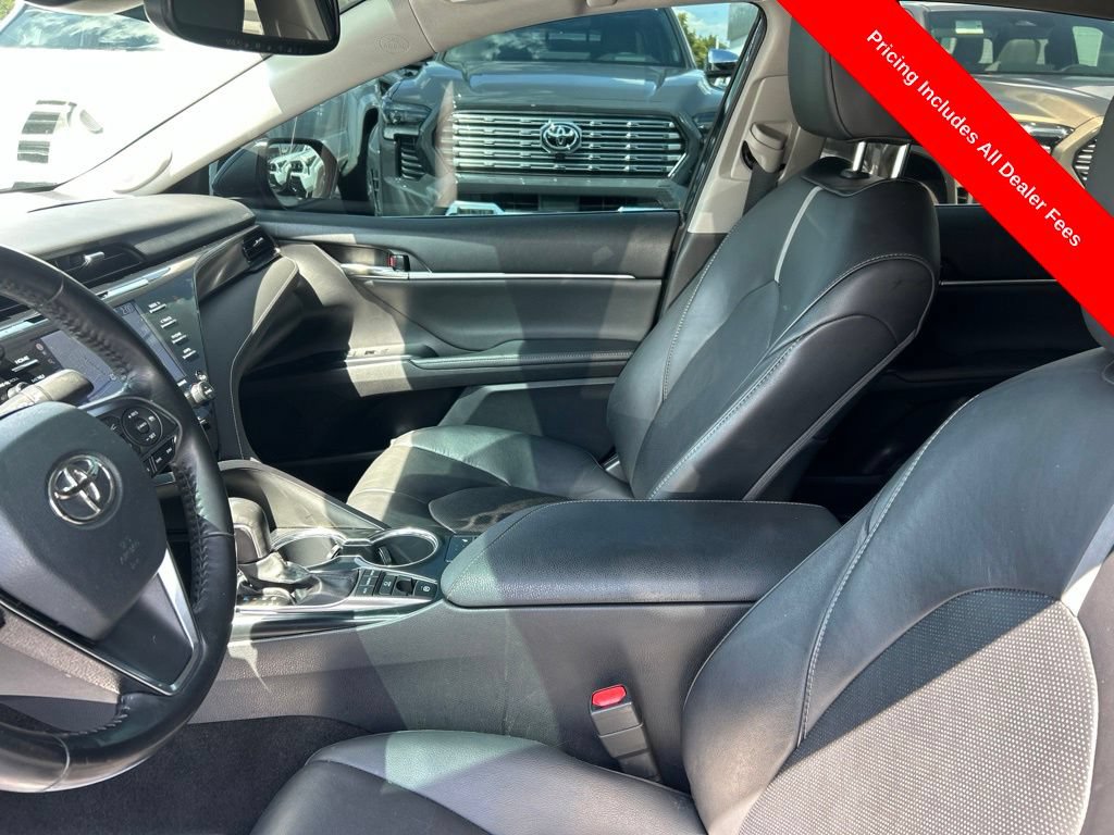 Used 2020 Toyota Camry XSE w/ Navigation Package FWD image 2