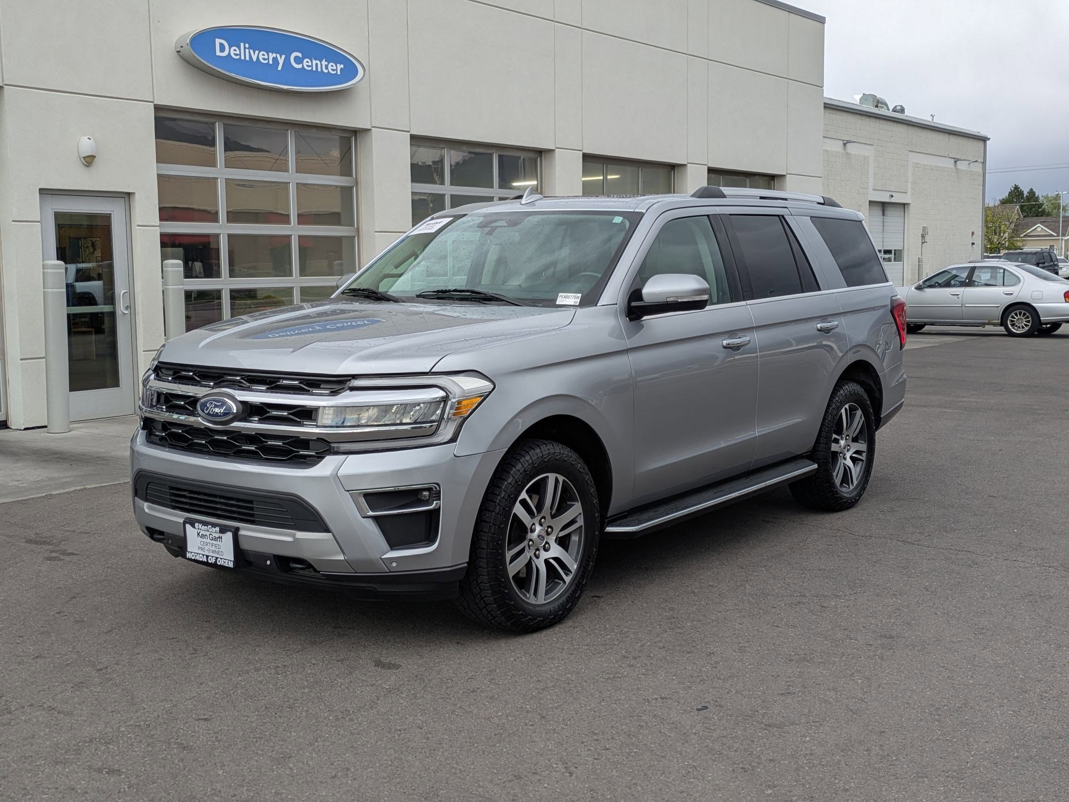 Used 2023 Ford Expedition Limited AWD/4WD image 11
